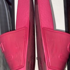 Little girl 100% Authentic Gucci rubber slides